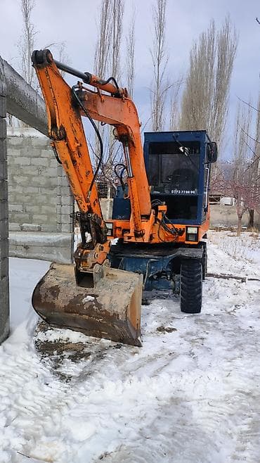 погрузчик экскаватор: Экскаватор, 1997 г., Колесный — 2