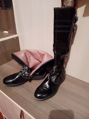 сапоги из натурального меха и кожи: Продаётся итальянские сапоги. Деми (весна, осень). В хорошем — 3