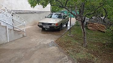 чехлы бу: Audi 100: 1985 г., 2.2 л, Механика, Бензин, Седан — 6