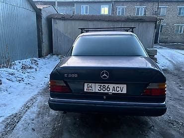 crown s180: Mercedes-Benz E-Class: 1992 г., 2 л, Механика, Седан — 5