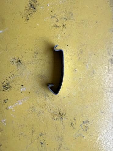 Фиксатор ДМРВ 2.2 3.2 w124 200СОМ Штекер от штатной магнитолы w124