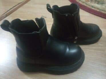 Продаются сапоги детские в хорошем состоянии. размер 26 at lalafo.kg Продаются сапоги детские в хорошем состоянии. размер 26