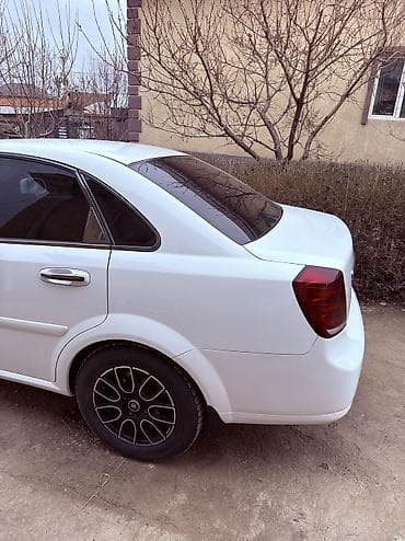 chevrolet gentra: Daewoo Gentra: 2014 г., 1.5 л, Ручные, Бензин, Седан — 4