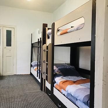 студия квартира: Сдаётся койко места, есть все условия . Хорошая локация. Рядом — 1