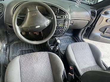 mini copper: Ford Fiesta: 2002 г., Хэтчбэк — 6