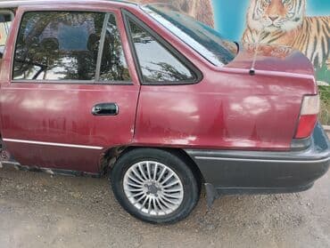 обшивка нексия: Daewoo Nexia: 1.5 л, Механика, Бензин, Седан — 5