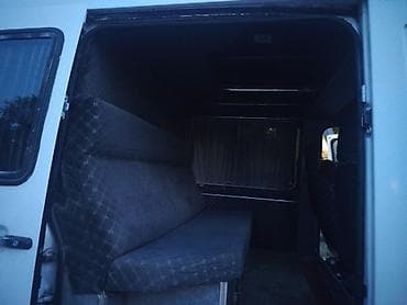 камаз на прицеп: Mercedes-Benz Sprinter
год 2005
обьем 2.2 
средный база 
грузопассажир — 6