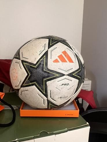 Футбольный мяч Adidas UCL Pro (Official Match Ball) - Серия: UCL Pro