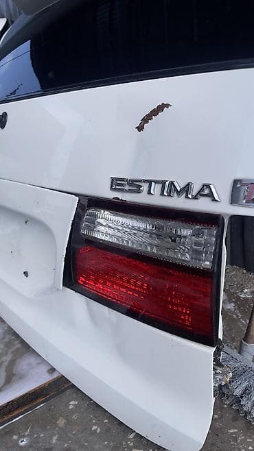 авто телега: Крышка багажника Toyota, Оригинал — 9