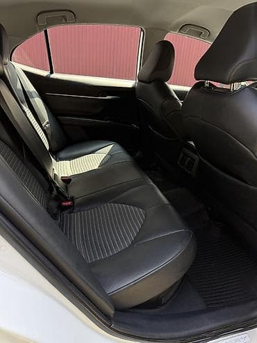 миша: Toyota Camry: 2021 г., 2.5 л, Автомат, Гибрид, Седан — 9