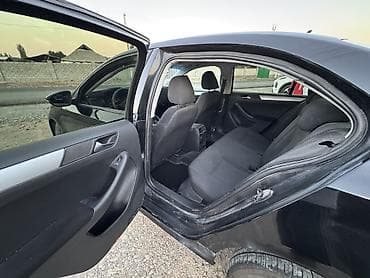 Унаа: Volkswagen Jetta: 2012 г., 1.6 л, Автомат, Бензин, Седан — 7