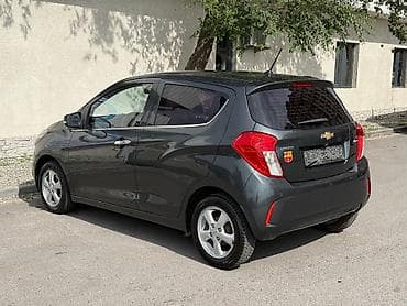 Продажа авто: Chevrolet Spark: 2018 г., 1 л, Автомат, Бензин, Хэтчбэк — 2