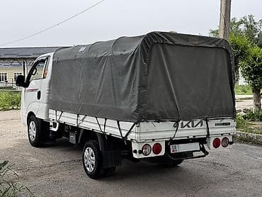 авто ижара: Kia BONGO: 2022 г., 2.5 л, Кол менен иштөөчү, Газ, Пикап — 4