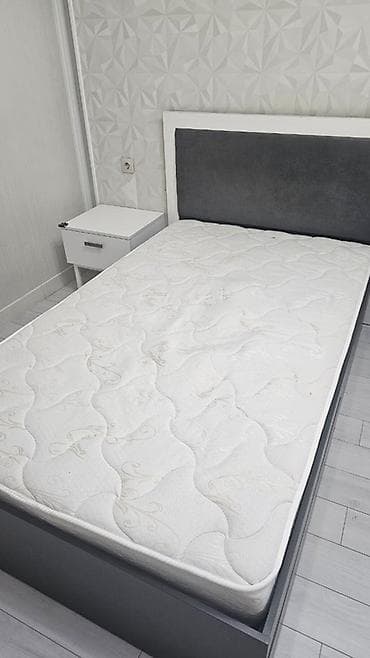 Другая мебель: Двуспальная кровать, С матрасом, длина - 200 см — 1