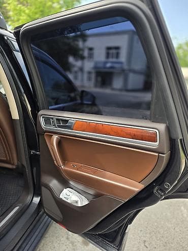 nf: Volkswagen Touareg: 2011 г., 4.2 л, Автомат, Дизель, Внедорожник — 10