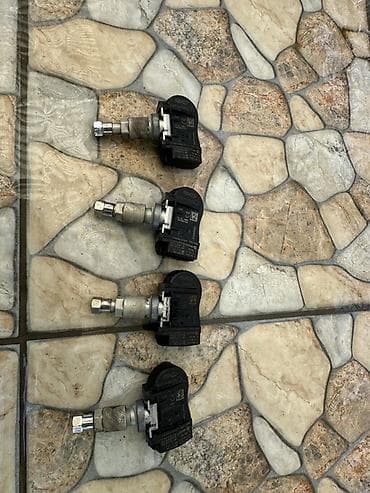 Датчики давления в шинах (TPMS), комплект из 4 шт. - Тип: бескамерные