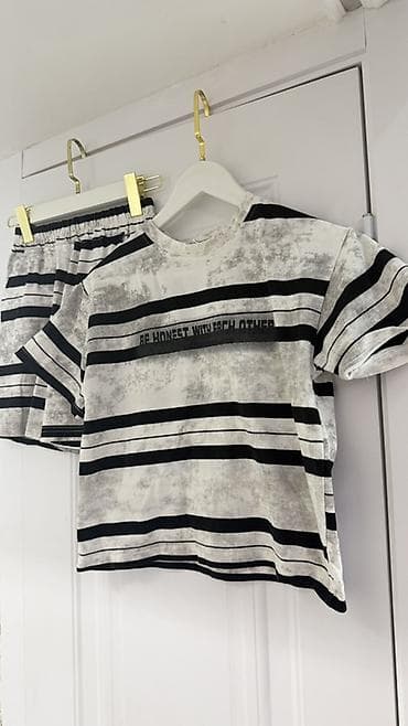 Игрушки, вещи. От 4 лет до 10 лет. Покупала в Дубаи и Америке, б/у и