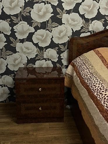 alpen gold: Спальный гарнитур, Б/у, Двуспальная кровать, Шкаф, Трюмо — 4