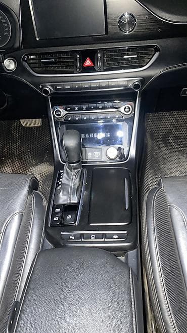 geely galaxy e5: Hyundai Grandeur: 2018 г., 3 л, Автомат, Газ, Седан — 4