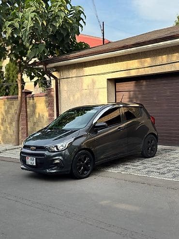 chevrolet kruz: Chevrolet Spark: 2017 г., 1 л, Автомат, Бензин, Хэтчбэк — 2