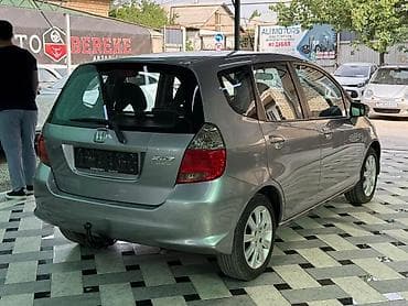 yan up: Honda Jazz: 2007 г., 1.4 л, Автомат, Бензин, Хэтчбэк — 3