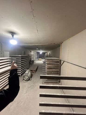 рабочим городок сдаю дом: Помещения под склад, производство 2000 кВ метр, Новопавловка, Алга-4 — 5