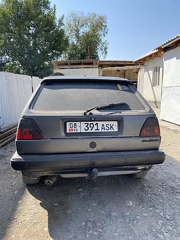 audi 4: Volkswagen Golf: 1990 г., 1.8 л, Механика, Бензин, Хэтчбэк — 5