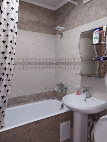 сдаётся квартира гостиничного типа: 1 комната, Постельное белье, Кондиционер, Парковка — 17