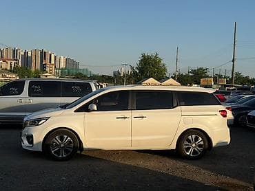 Продажа авто: Kia Carnival: 2019 г., 2.2 л, Автомат, Дизель, Минивэн — 3