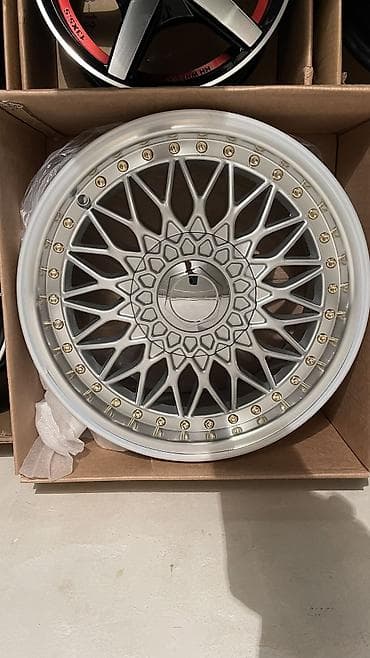 r13 на: Литые Диски R 13 Vossen, отверстий - 4 — 7