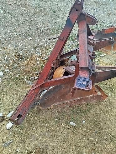 эксковатор токмок: Зерноочиститель зернометатель См-4 Отвал-рыхлитель (V-образный) для — 4