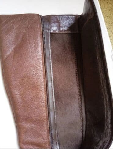 женские зимние сапоги из натуральной кожи и меха: Продаю сапоги женские, демисезонные. Размер 38 (39). Полностью — 3