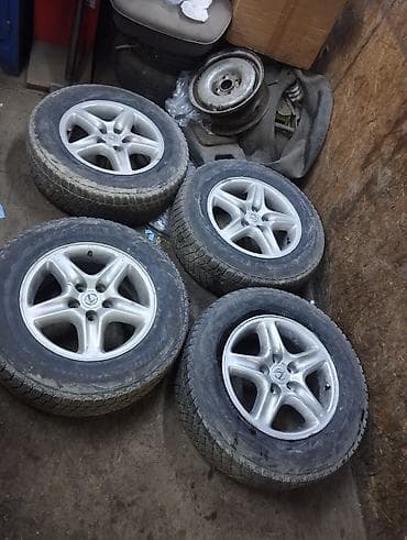 Колеса в сборе 215 / 65 / R 16, Зима, Комплект, Литые, отверстий - 5