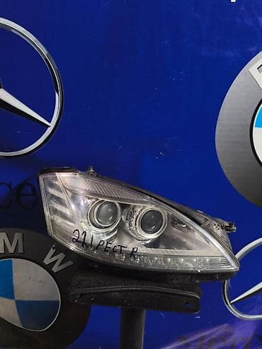 key maker: Передняя правая фара Mercedes-Benz 2010 г., Б/у, Оригинал, Япония — 1