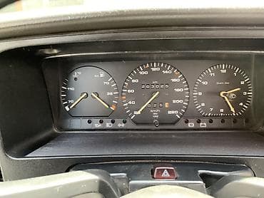 Транспорт: Volkswagen Passat: 1990 г., 1.8 л, Кол менен иштөөчү, Бензин, Седан — 1