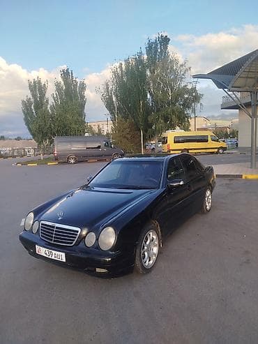 Mercedes-Benz E-Class: 2000 г., 2 л, Механика, Бензин, Седан