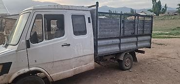 задний дверь: Легкий грузовик, Mercedes-Benz, Дубль — 3