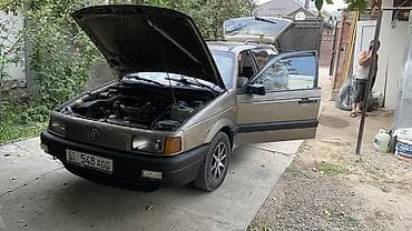pass: Volkswagen Passat Variant: 1991 г., 1.8 л, Механика, Бензин, Универсал — 2