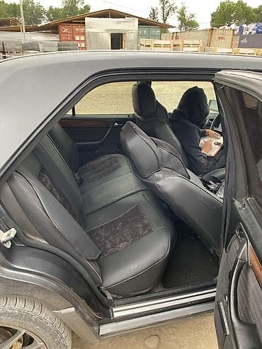 крыло 124: Mercedes-Benz W124: 1990 г., 2 л, Механика, Бензин, Седан — 4