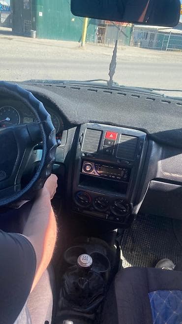 фары б4: Hyundai Getz: 2024 г., 1.3 л, Механика, Бензин, Хэтчбэк — 7