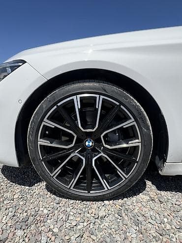 BMW: BMW 7 series: 2022 г., 3 л, Автомат, Бензин, Седан — 5