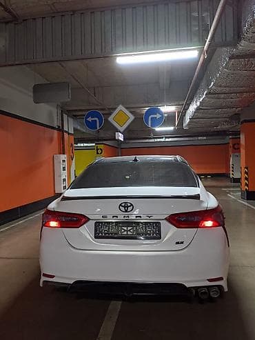 corolla s: Toyota Camry: 2017 г., 2.5 л, Автомат, Бензин — 4