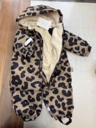 Комплекты одежды: Детский комбинезон Hm, на 6-9 месяцев. Советую на 3-6 месяцев — 1