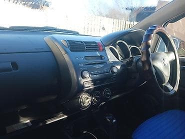 рассрочка авто бишкеке: Honda Fit: 2002 г., 1.3 л, Автомат, Бензин, Хэтчбэк — 6