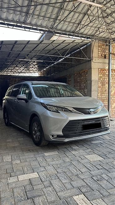 sienna: Toyota Sienna: 2021 г., 2.5 л, Автомат, Гибрид, Минивэн — 2