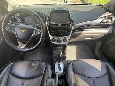 приора хэтчбек: Chevrolet Spark: 2017 г., 1 л, Автомат, Бензин, Хэтчбэк — 6