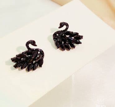 свадебные платья для покрытых: Серьги - гвоздики Г в виде лебедей, украшены стразами, гвоздики — 6