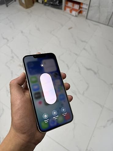 iphone 5se: IPhone 13, Б/у, 256 ГБ, Белый, Кабель, 78 % — 3