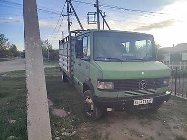 на грузовое авто: Грузовик, Mercedes-Benz, Дубль — 1