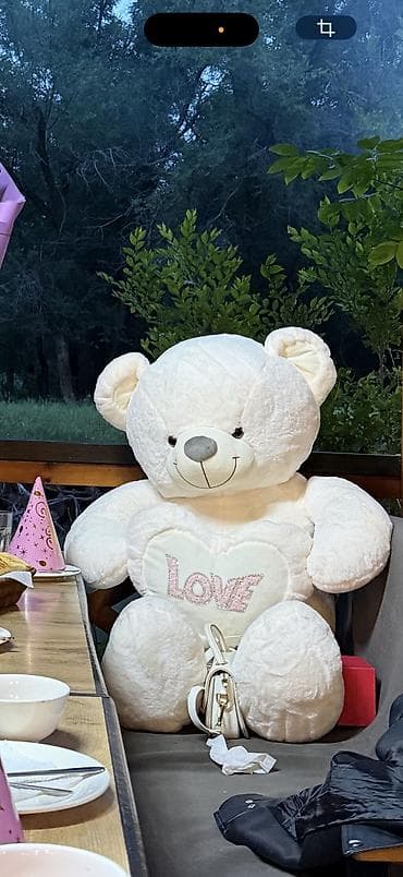 Большой плюшевый мишка «LOVE» примерно см 150-160 - Цвет at lalafo.kg Большой плюшевый мишка «LOVE» примерно см 150-160 - Цвет